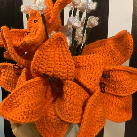 Handmade Crochet Forever Bouquet of Tiger Lilies Great Gift Unique Home Decor - Picture 17 of 17